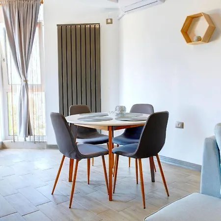 Miranna By Alz Apartment Navodari